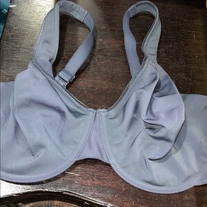 EUC Wacoal 38DDD underwire bra